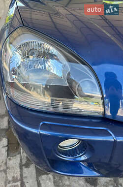 Позашляховик / Кросовер Hyundai Tucson 2007 в 
