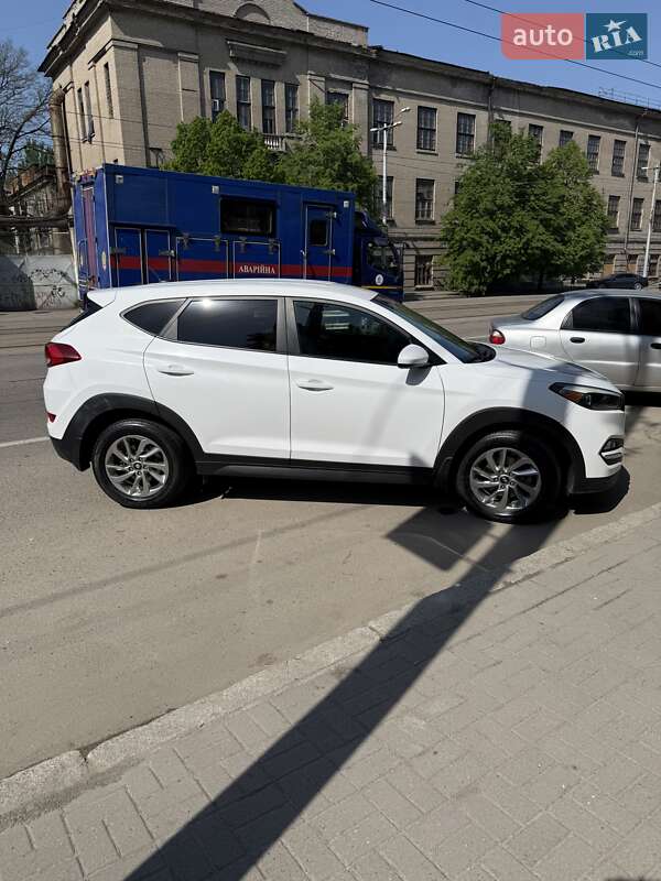 Внедорожник / Кроссовер Hyundai Tucson 2016 в Запорожье