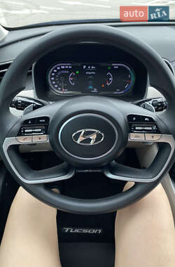 Позашляховик / Кросовер Hyundai Tucson 2024 в 