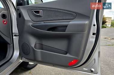 Позашляховик / Кросовер Hyundai Tucson 2006 в 