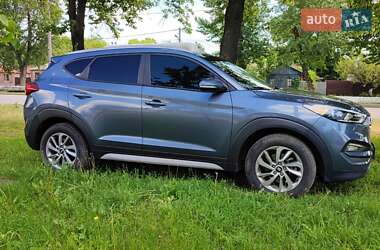 Внедорожник / Кроссовер Hyundai Tucson 2017 в 