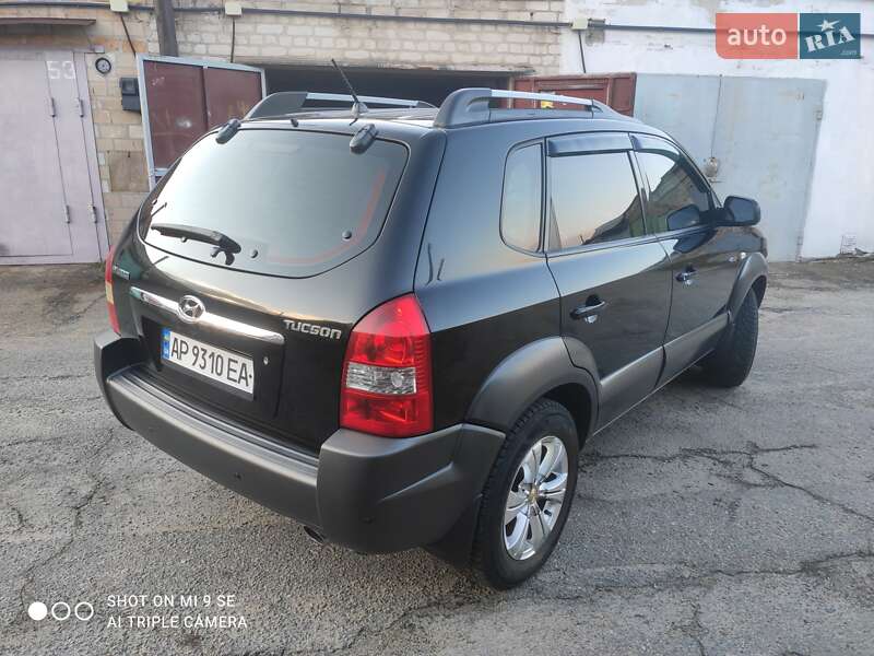 Внедорожник / Кроссовер Hyundai Tucson 2007 в 