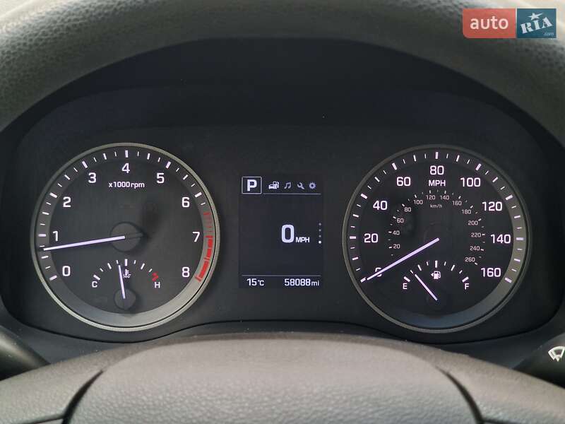 Позашляховик / Кросовер Hyundai Tucson 2016 в Одесі