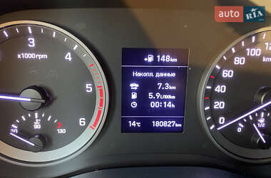 Внедорожник / Кроссовер Hyundai Tucson 2019 в 