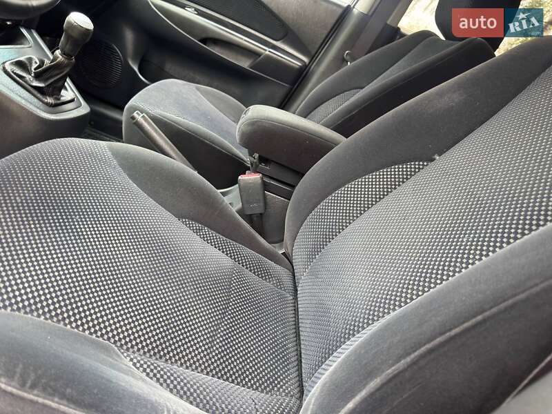 Позашляховик / Кросовер Hyundai Tucson 2008 в Охтирці