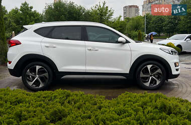 Внедорожник / Кроссовер Hyundai Tucson 2018 в 