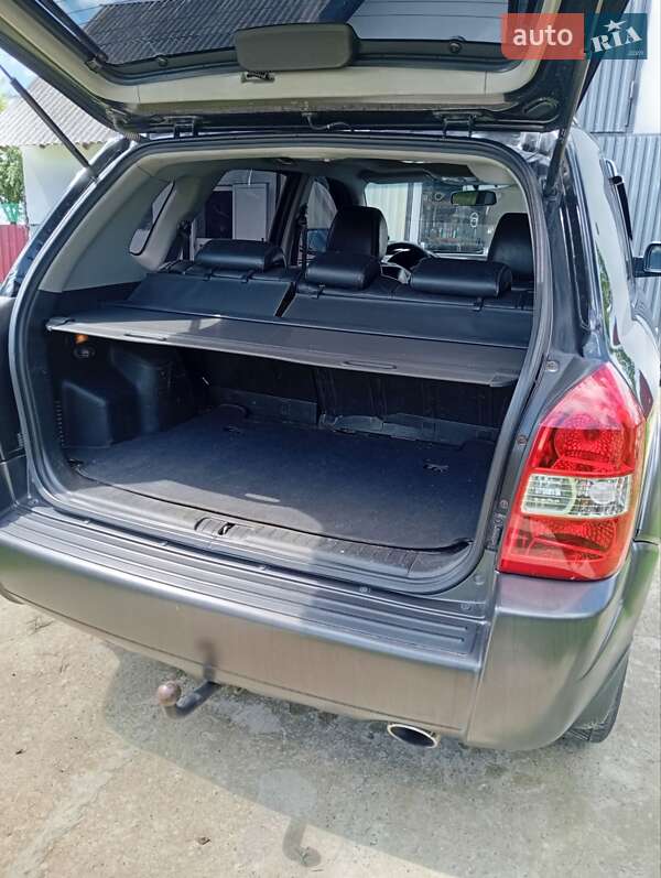 Позашляховик / Кросовер Hyundai Tucson 2006 в Самборі фото 7 Позашляховик / Кросовер Hyundai Tucson 2006 в Самборі