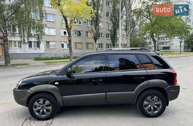 Внедорожник / Кроссовер Hyundai Tucson 2008 в 