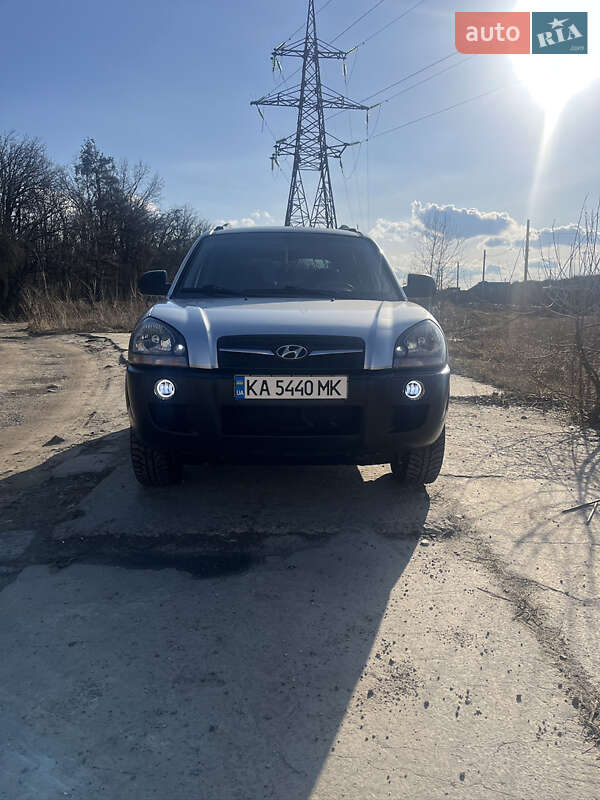 Внедорожник / Кроссовер Hyundai Tucson 2011 в Киеве