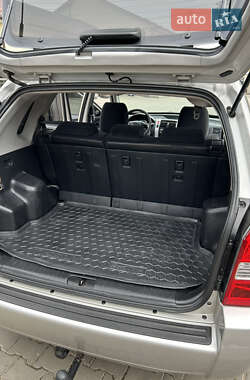 Внедорожник / Кроссовер Hyundai Tucson 2006 в 
