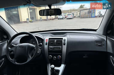 Внедорожник / Кроссовер Hyundai Tucson 2006 в 