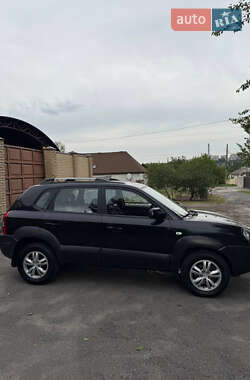 Позашляховик / Кросовер Hyundai Tucson 2010 в 