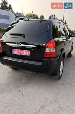 Позашляховик / Кросовер Hyundai Tucson 2005 в 
