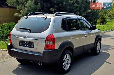 Внедорожник / Кроссовер Hyundai Tucson 2007 в 