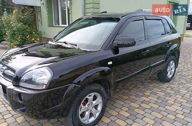 Внедорожник / Кроссовер Hyundai Tucson 2008 в 