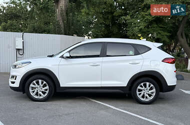 Внедорожник / Кроссовер Hyundai Tucson 2019 в 