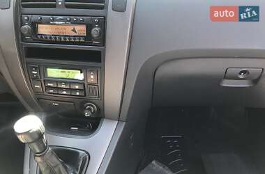 Внедорожник / Кроссовер Hyundai Tucson 2007 в 