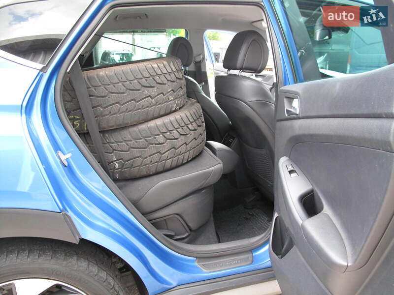 Внедорожник / Кроссовер Hyundai Tucson 2017 в Киеве