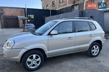 Внедорожник / Кроссовер Hyundai Tucson 2007 в 