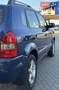Позашляховик / Кросовер Hyundai Tucson 2004 в 