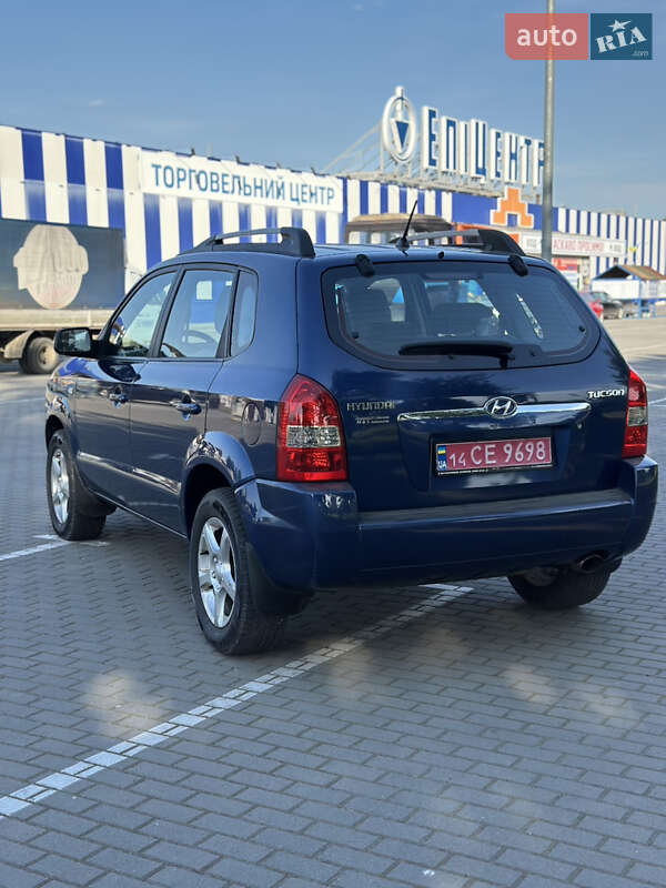 Позашляховик / Кросовер Hyundai Tucson 2004 в Коломиї