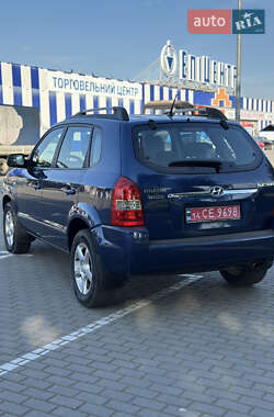 Позашляховик / Кросовер Hyundai Tucson 2004 в 