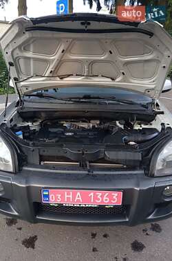Внедорожник / Кроссовер Hyundai Tucson 2007 в 