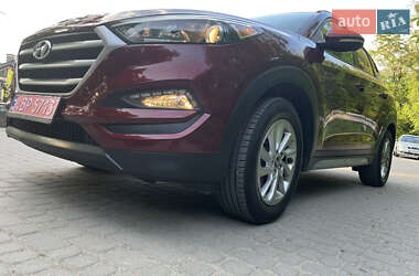Позашляховик / Кросовер Hyundai Tucson 2017 в 