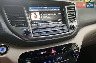 Позашляховик / Кросовер Hyundai Tucson 2017 в 