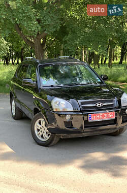 Внедорожник / Кроссовер Hyundai Tucson 2006 в 