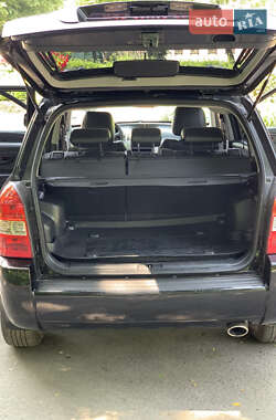 Внедорожник / Кроссовер Hyundai Tucson 2006 в 
