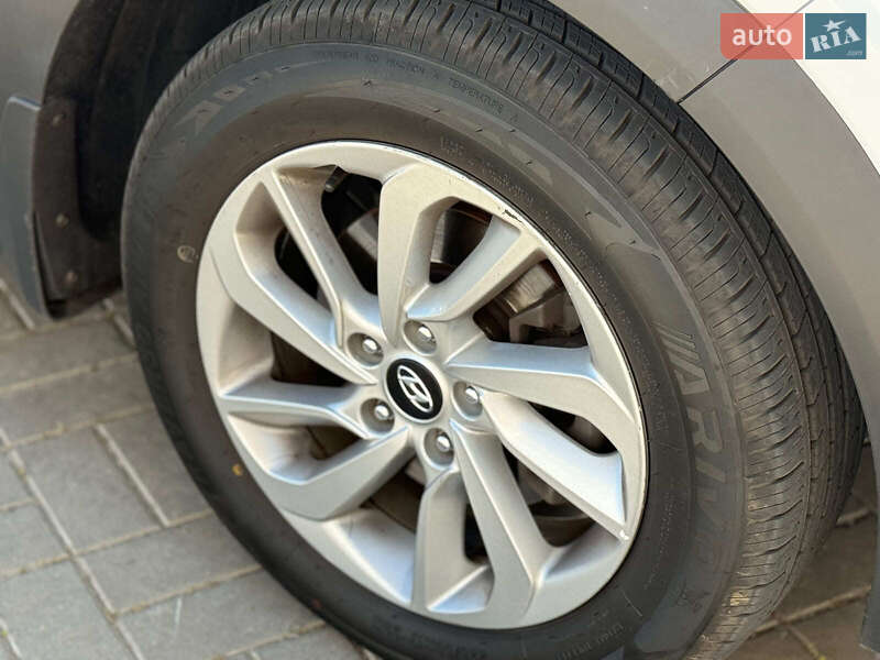 Позашляховик / Кросовер Hyundai Tucson 2016 в Одесі
