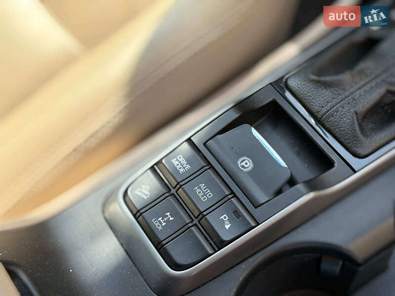 Позашляховик / Кросовер Hyundai Tucson 2016 в Одесі