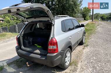 Внедорожник / Кроссовер Hyundai Tucson 2006 в 