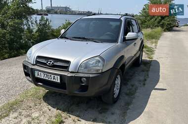 Внедорожник / Кроссовер Hyundai Tucson 2006 в 