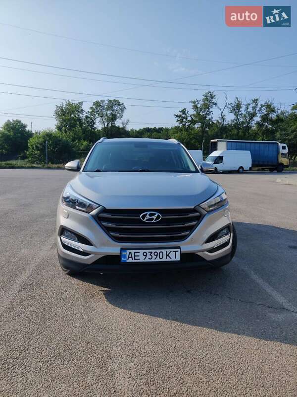 Позашляховик / Кросовер Hyundai Tucson 2016 в Дніпрі