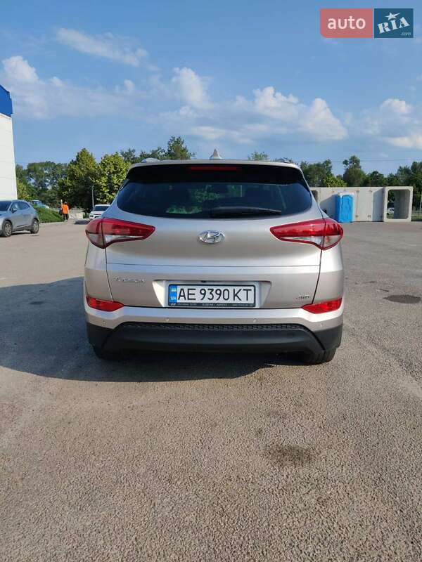 Позашляховик / Кросовер Hyundai Tucson 2016 в Дніпрі