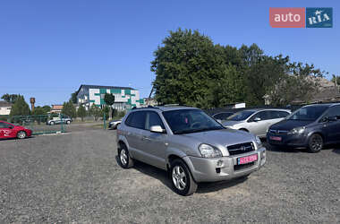 Внедорожник / Кроссовер Hyundai Tucson 2006 в 