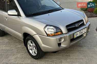 Внедорожник / Кроссовер Hyundai Tucson 2008 в 