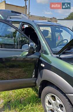 Внедорожник / Кроссовер Hyundai Tucson 2008 в 