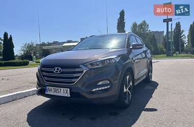 Внедорожник / Кроссовер Hyundai Tucson 2016 в Хороле