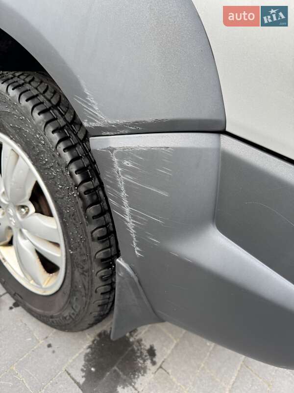 Позашляховик / Кросовер Hyundai Tucson 2011 в Києві