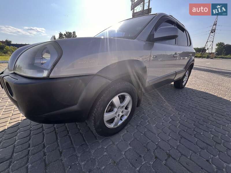Позашляховик / Кросовер Hyundai Tucson 2008 в Львові