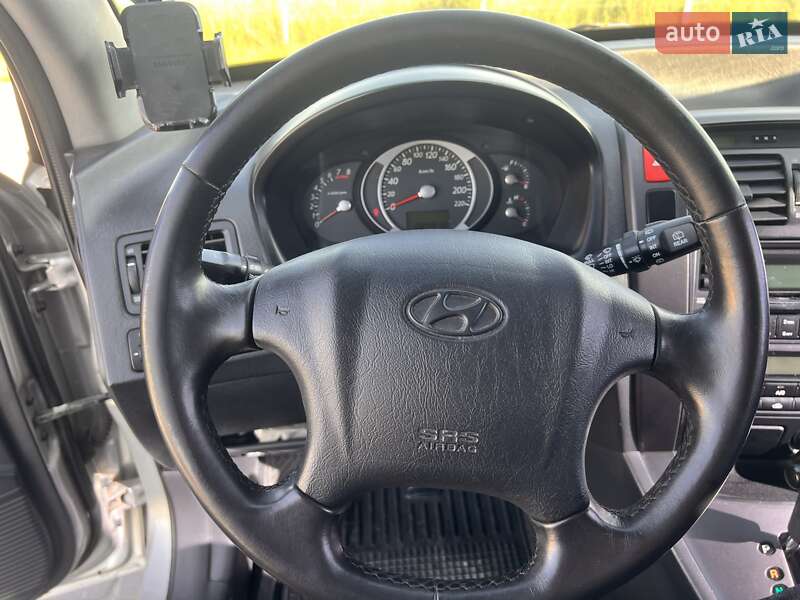 Позашляховик / Кросовер Hyundai Tucson 2008 в Львові