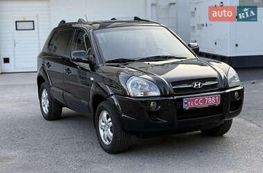 Внедорожник / Кроссовер Hyundai Tucson 2008 в 