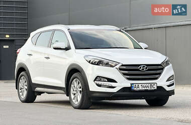 Внедорожник / Кроссовер Hyundai Tucson 2017 в 