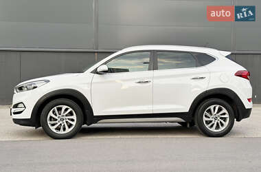 Внедорожник / Кроссовер Hyundai Tucson 2017 в 