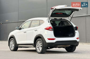 Внедорожник / Кроссовер Hyundai Tucson 2017 в 