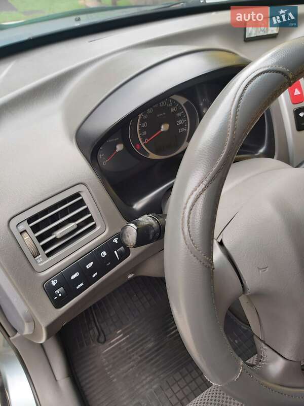 Внедорожник / Кроссовер Hyundai Tucson 2006 в Ревном фото 15 Внедорожник / Кроссовер Hyundai Tucson 2006 в Ревном