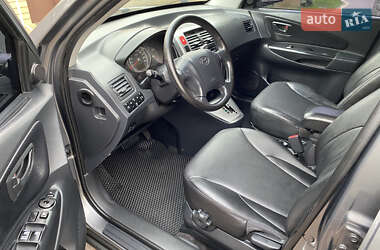 Внедорожник / Кроссовер Hyundai Tucson 2009 в 